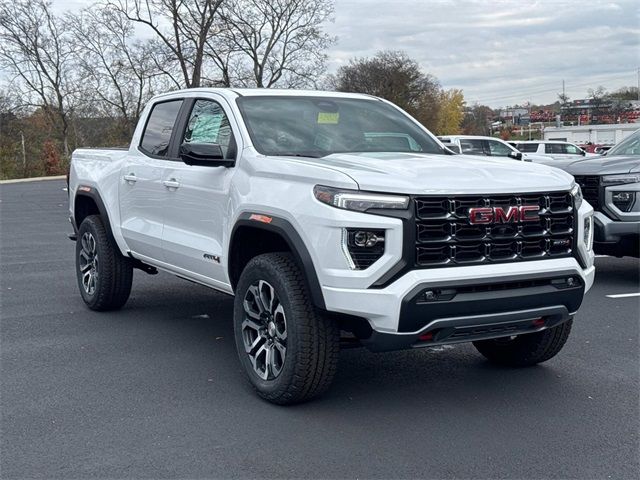 2024 GMC Canyon 4WD AT4