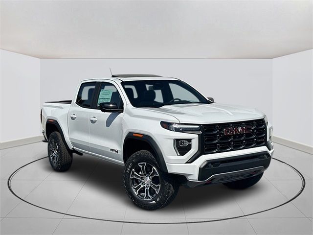 2024 GMC Canyon 4WD AT4