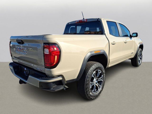 2024 GMC Canyon 4WD AT4