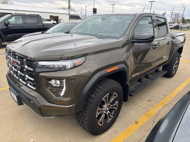 2024 GMC Canyon 4WD AT4