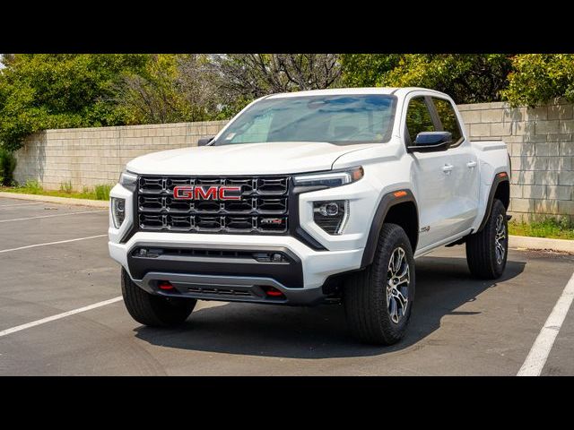 2024 GMC Canyon 4WD AT4