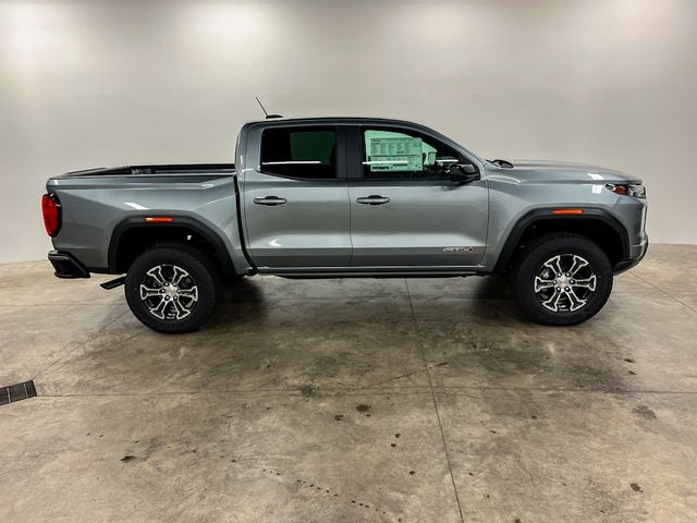 2024 GMC Canyon 4WD AT4