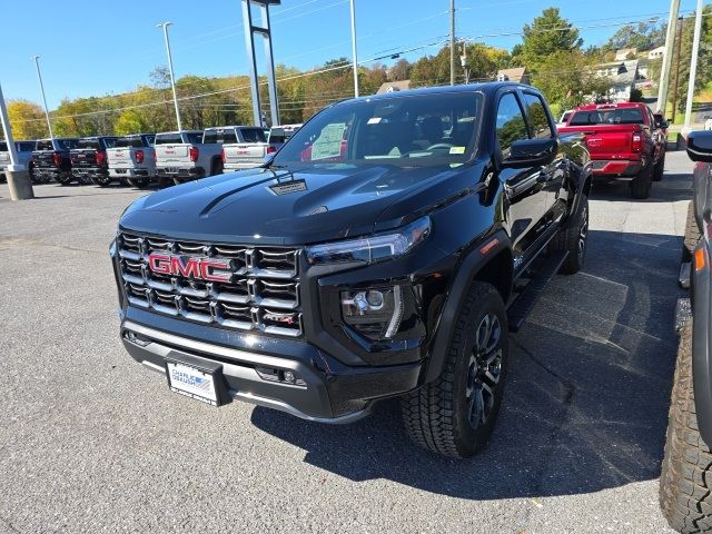 2024 GMC Canyon 4WD AT4