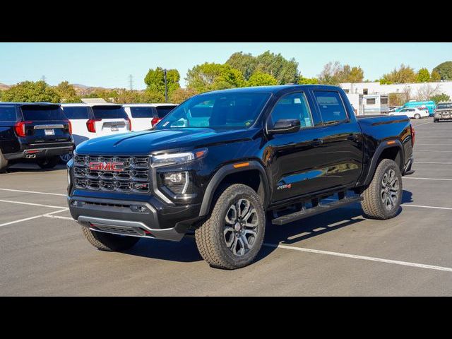 2024 GMC Canyon 4WD AT4