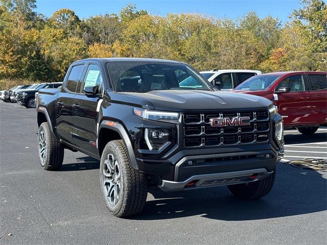 2024 GMC Canyon 4WD AT4