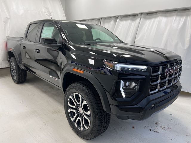 2024 GMC Canyon 4WD AT4