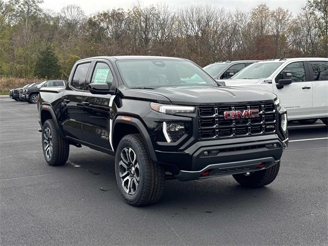 2024 GMC Canyon 4WD AT4