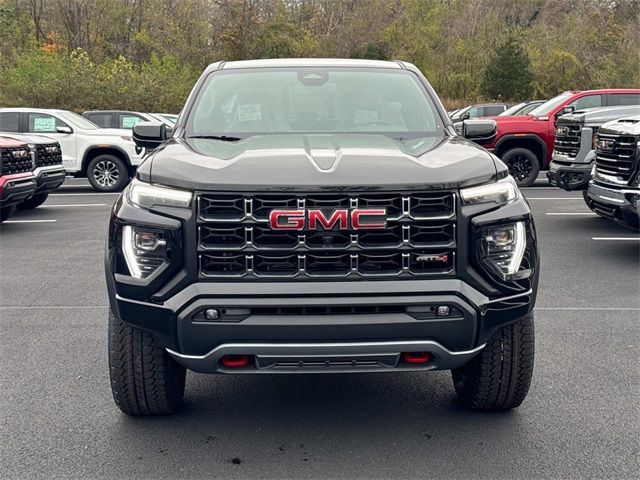 2024 GMC Canyon 4WD AT4