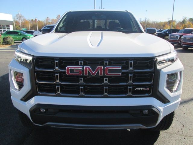 2024 GMC Canyon 4WD AT4