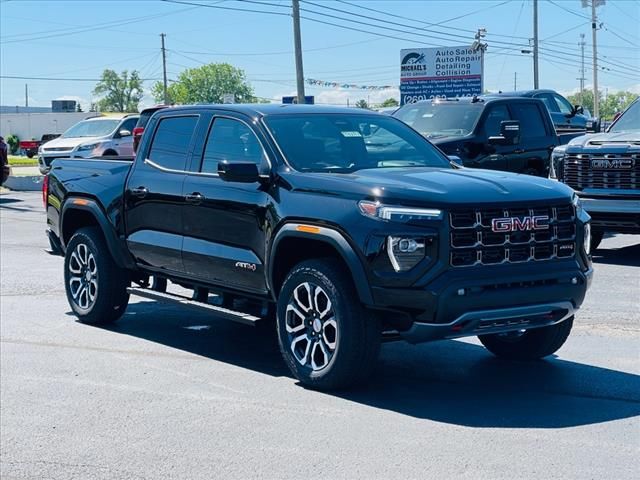 2024 GMC Canyon 4WD AT4