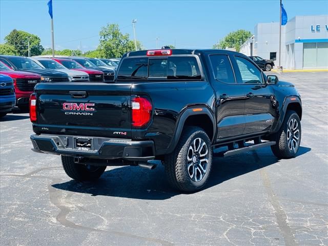 2024 GMC Canyon 4WD AT4