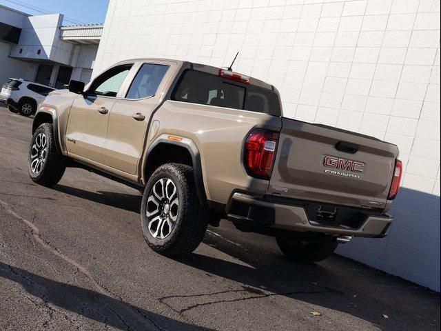 2024 GMC Canyon 4WD AT4