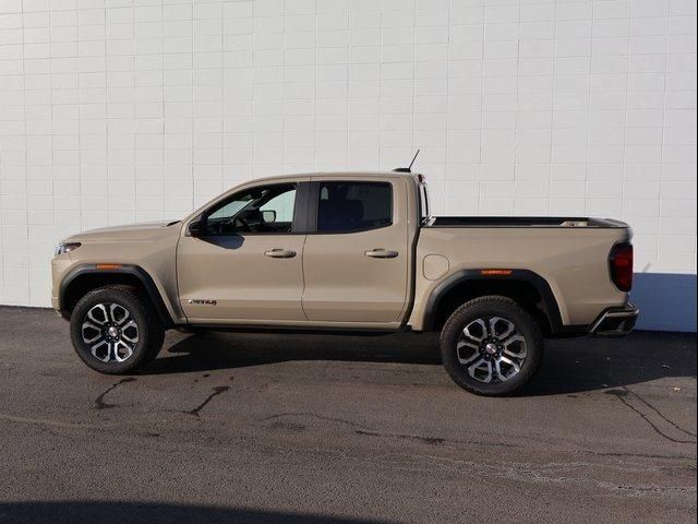 2024 GMC Canyon 4WD AT4