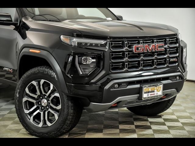 2024 GMC Canyon 4WD AT4