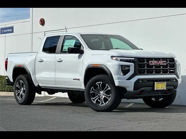 2024 GMC Canyon 4WD AT4