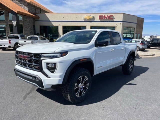 2024 GMC Canyon 4WD AT4