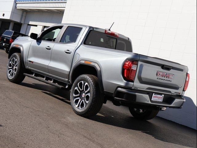 2024 GMC Canyon 4WD AT4