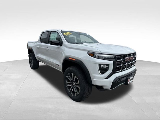 2024 GMC Canyon 4WD AT4