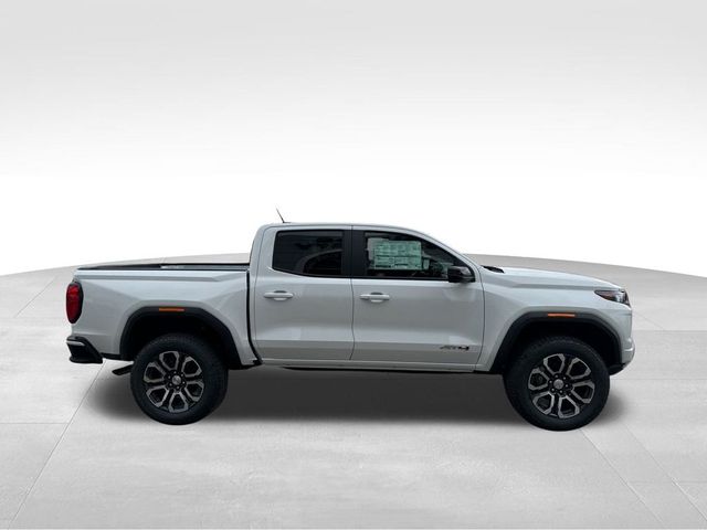 2024 GMC Canyon 4WD AT4