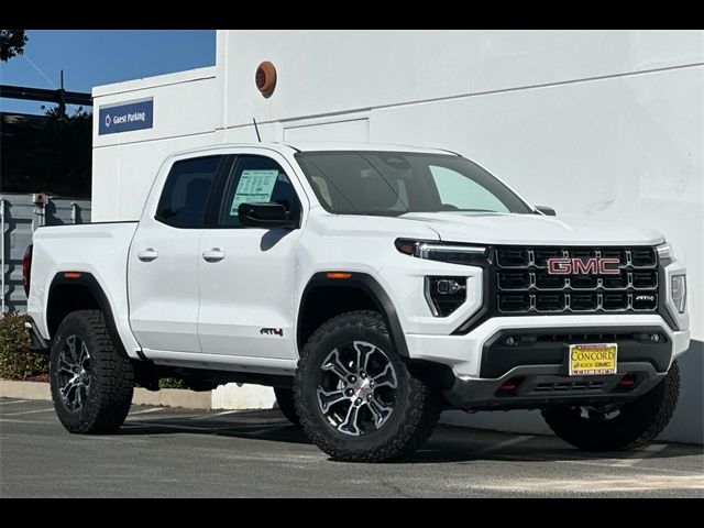 2024 GMC Canyon 4WD AT4