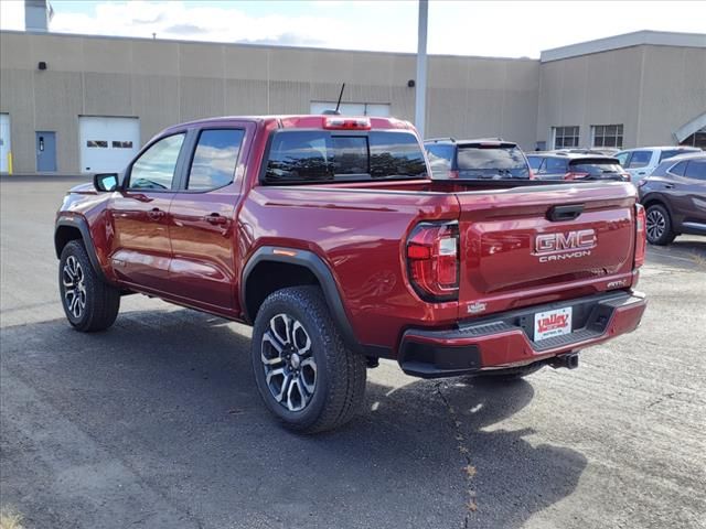 2024 GMC Canyon 4WD AT4