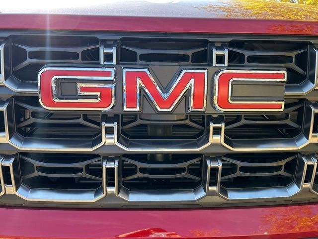 2024 GMC Canyon 4WD AT4