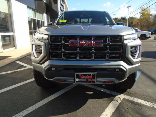 2024 GMC Canyon 4WD AT4