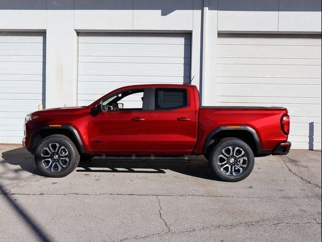 2024 GMC Canyon 4WD AT4