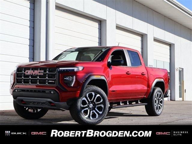 2024 GMC Canyon 4WD AT4