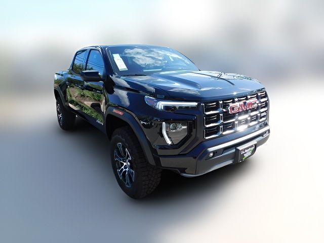 2024 GMC Canyon 4WD AT4