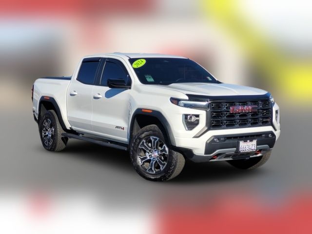 2024 GMC Canyon 4WD AT4