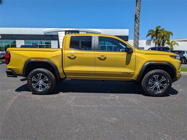 2024 GMC Canyon 4WD AT4