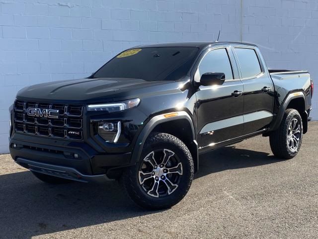 2024 GMC Canyon 4WD AT4