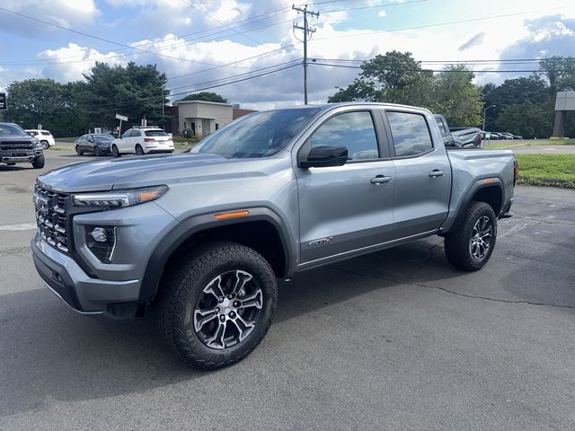 2024 GMC Canyon 4WD AT4