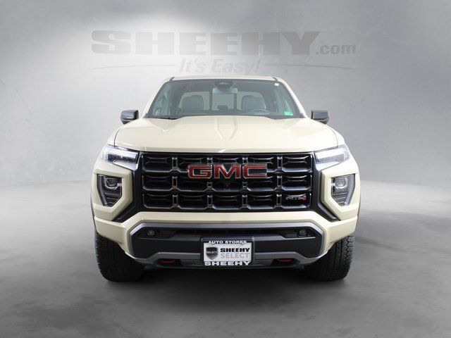 2024 GMC Canyon 4WD AT4