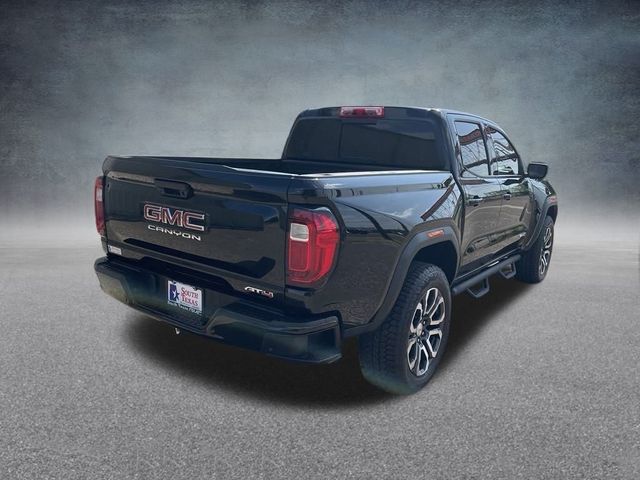 2024 GMC Canyon 4WD AT4