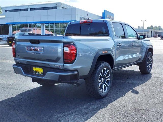 2024 GMC Canyon 4WD AT4