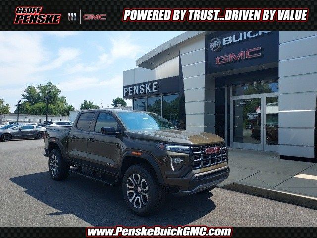 2024 GMC Canyon 4WD AT4