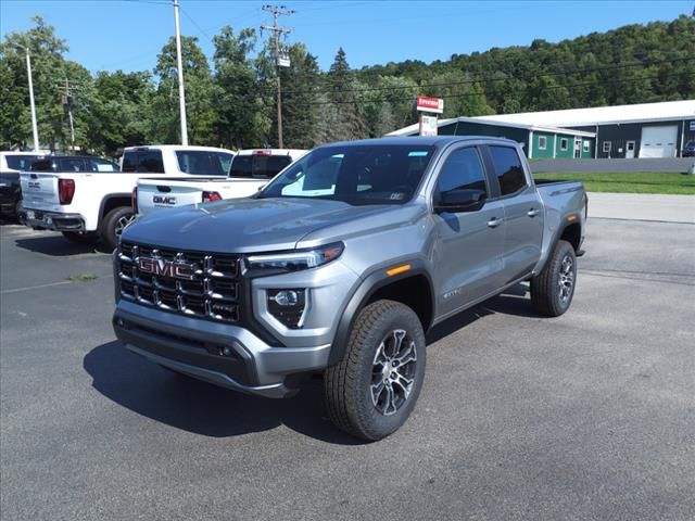 2024 GMC Canyon 4WD AT4