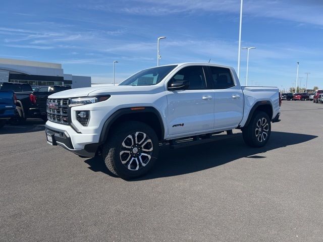 2024 GMC Canyon 4WD AT4