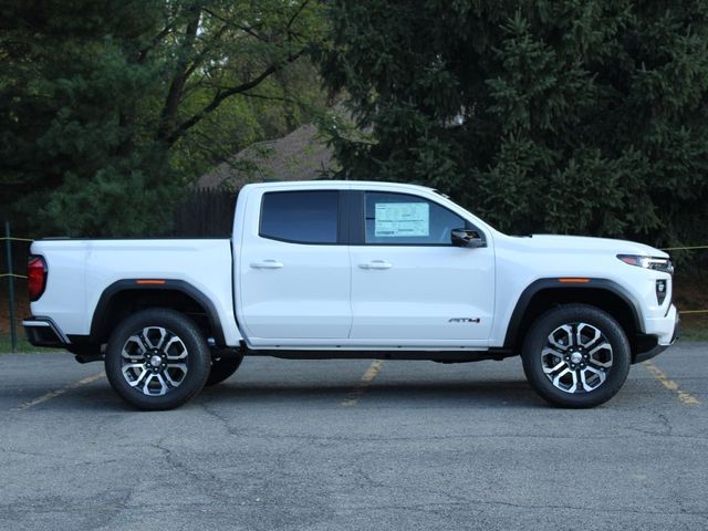 2024 GMC Canyon 4WD AT4