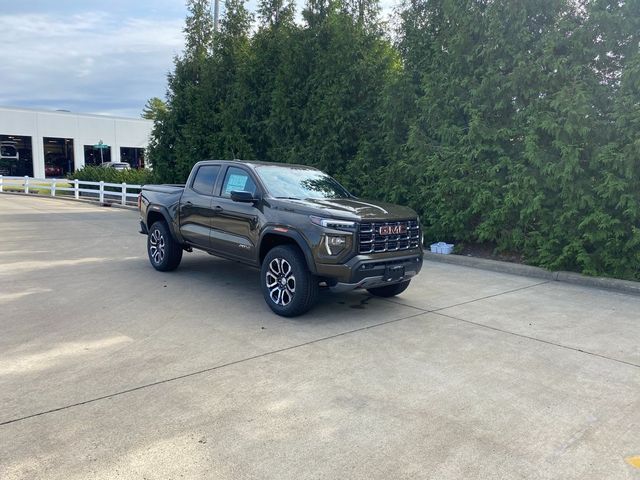 2024 GMC Canyon 4WD AT4