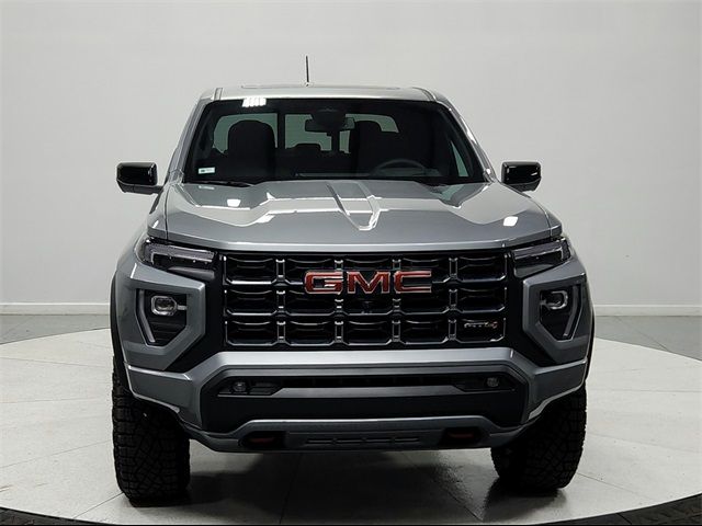 2024 GMC Canyon 4WD AT4