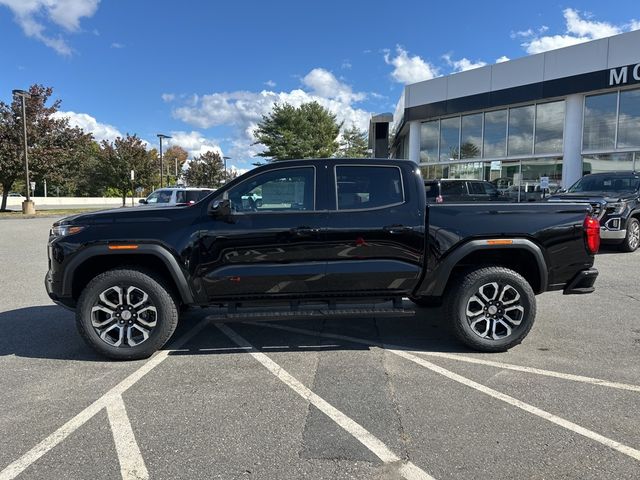 2024 GMC Canyon 4WD AT4