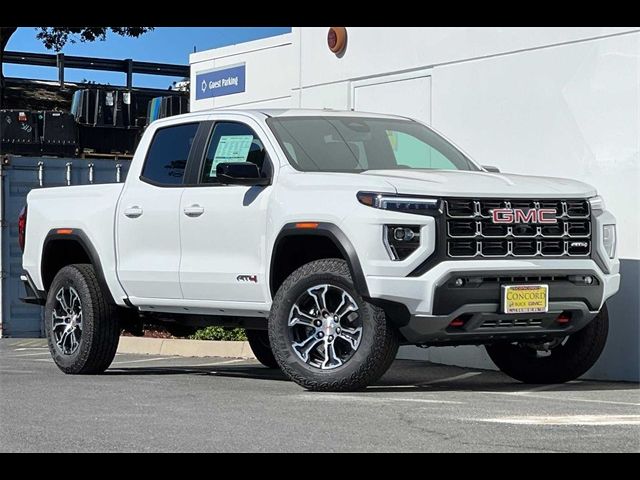 2024 GMC Canyon 4WD AT4