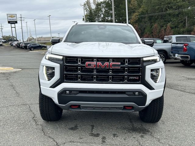 2024 GMC Canyon 4WD AT4