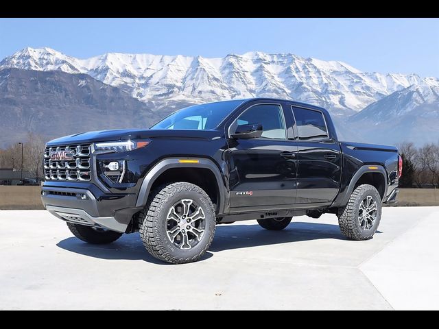 2024 GMC Canyon 4WD AT4