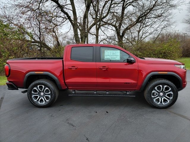 2024 GMC Canyon 4WD AT4