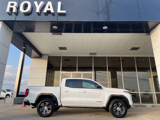 2024 GMC Canyon 4WD AT4