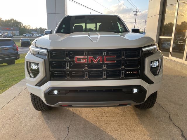 2024 GMC Canyon 4WD AT4